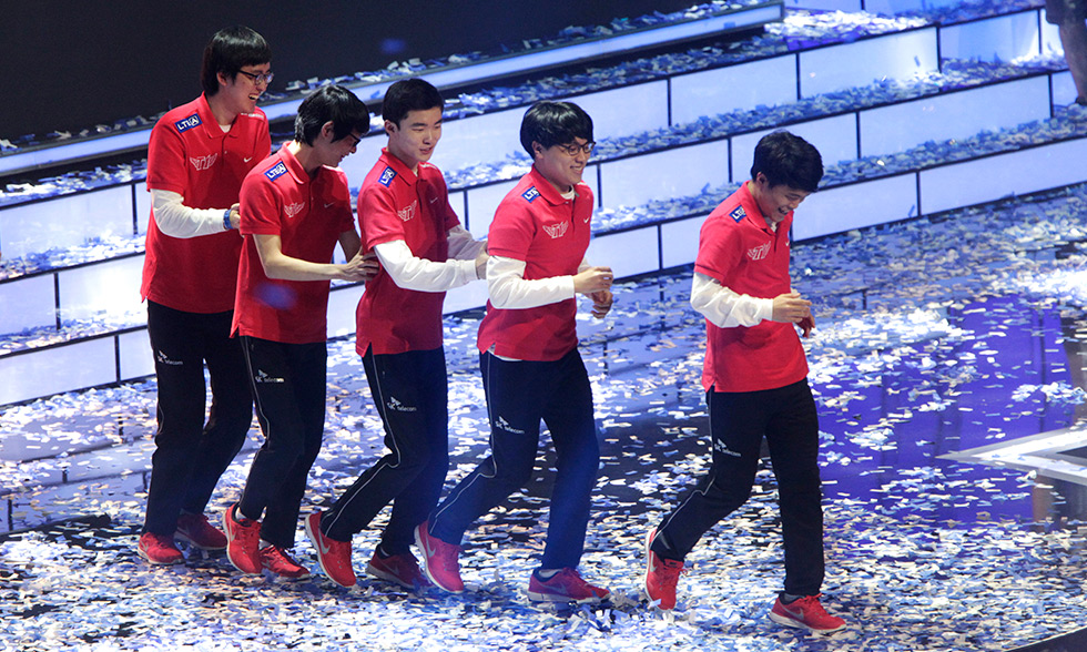 Ning王直播宣称保Jie派力挺Jiejie，AL战队斩获首胜，WE战队零胜陷困境